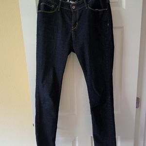 Levi's Denizen Modern Skinny Dark Wash Jean Size 14